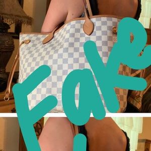 DO NOT BUY!!!!She’s a scammer making multiple acc!